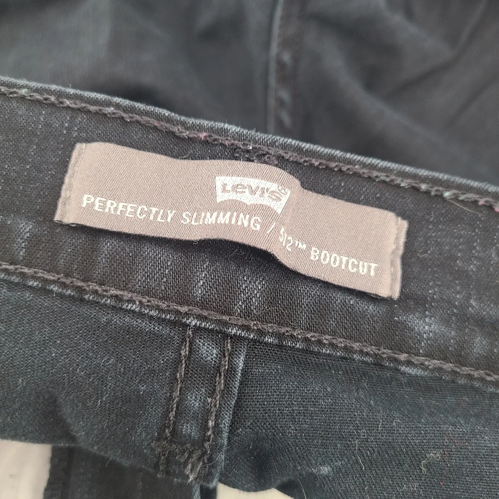 Levi's 512 Black Perfectly Slimming Boot Cut Jeans, multi pockets, women 16long - Picture 8 of 9